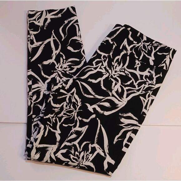 Elliott Lauren Pants Women's Size 10 Black & White Floral Pull On Ankle Rayon - Picture 1 of 14